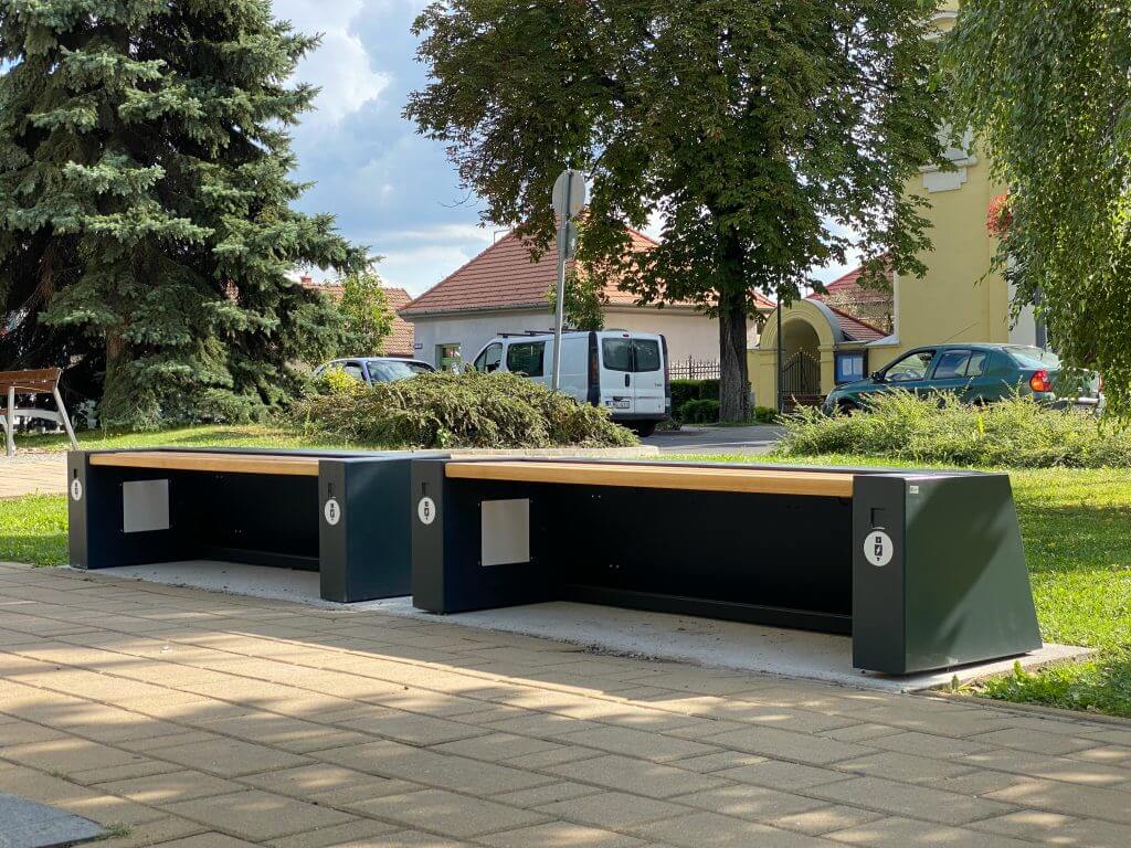 Modular Benches in Hungary