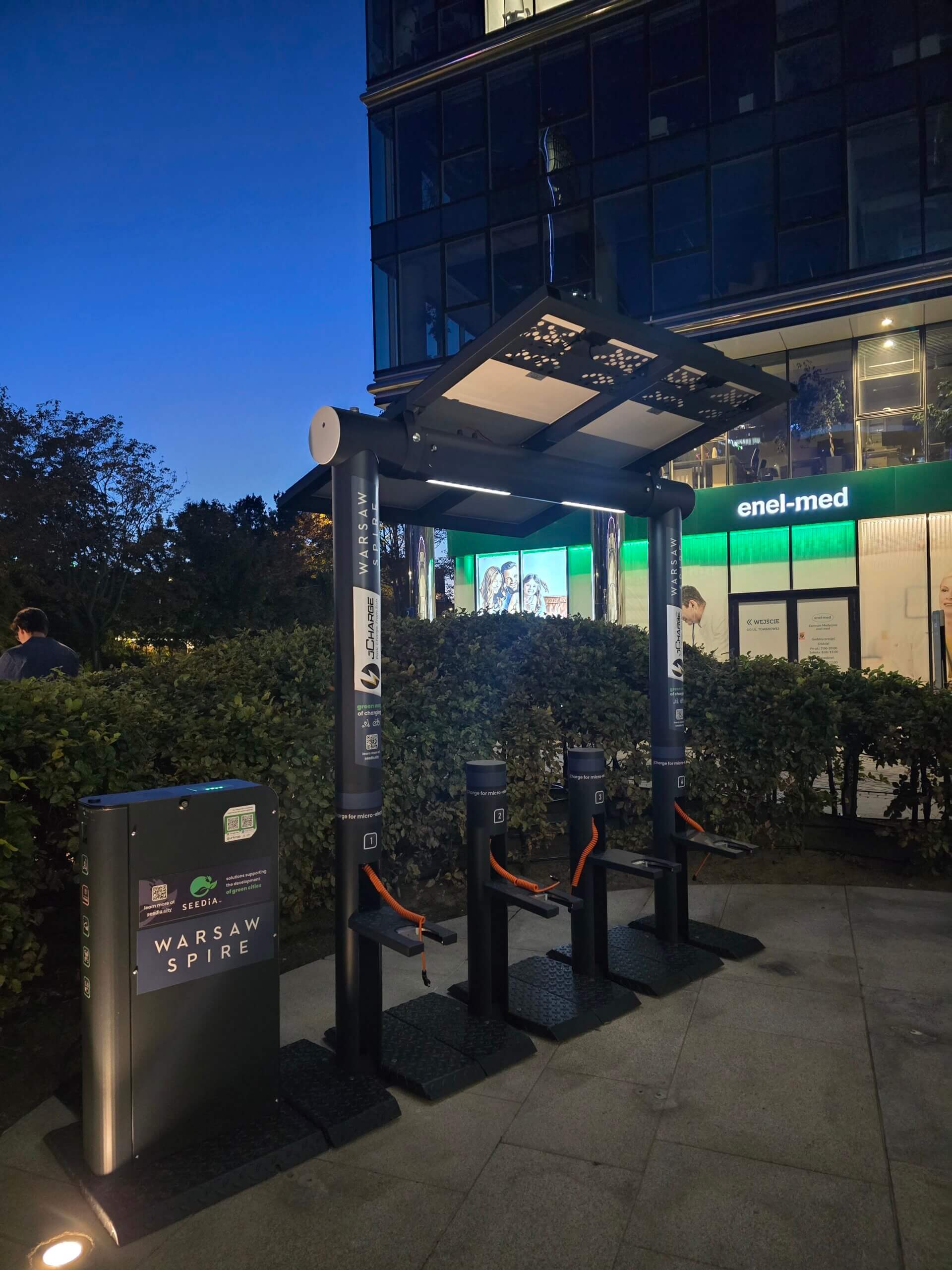 SEEDiA solar micromobility station in Warsaw Spire office complex